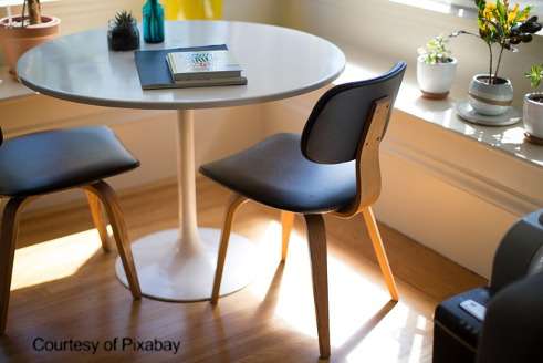 Table and Chairs,Tips for Working Effectively from Home