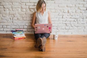 woman with laptop